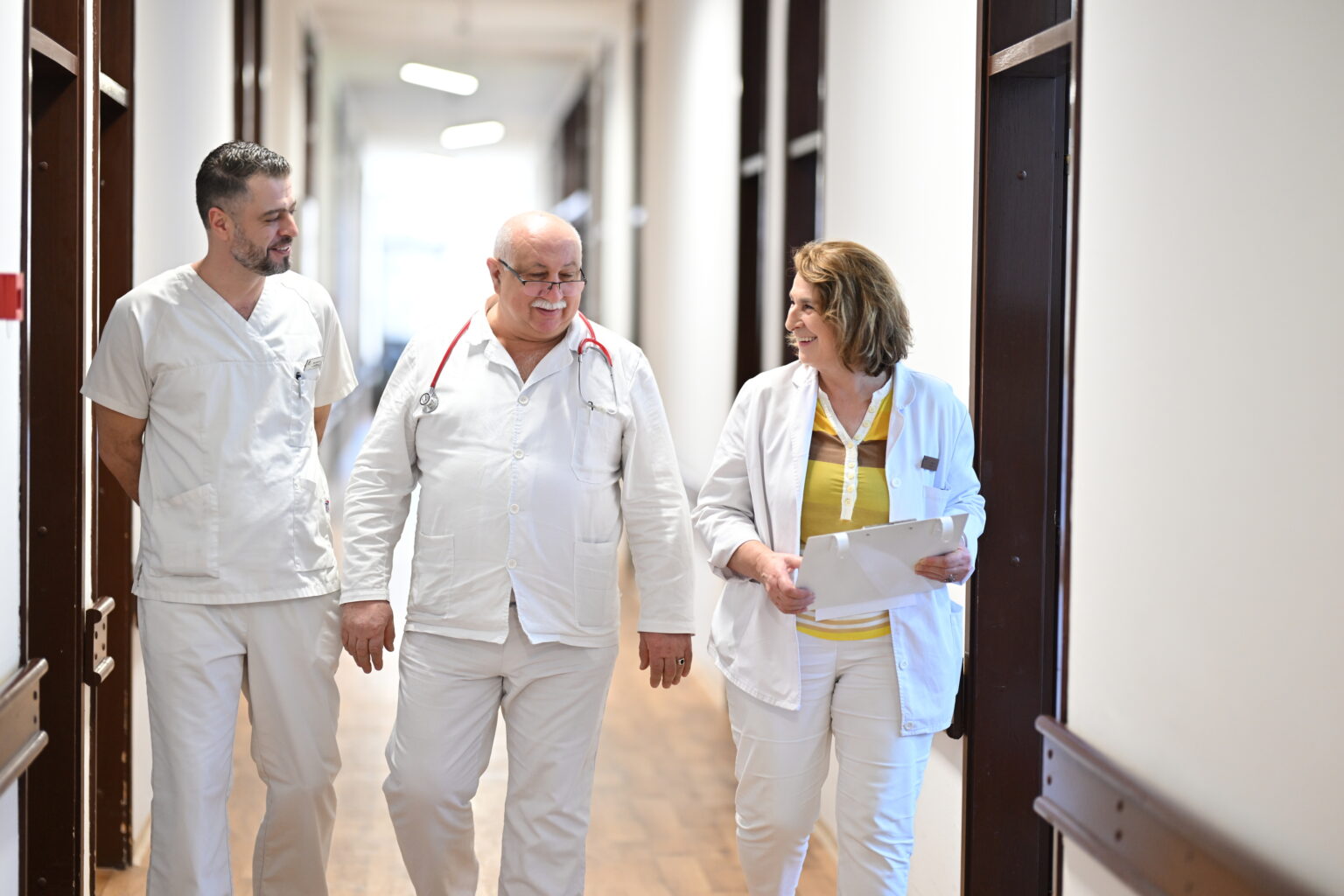 business meeting medical ekg D8 Reumal Fojnica JPG 4K_111